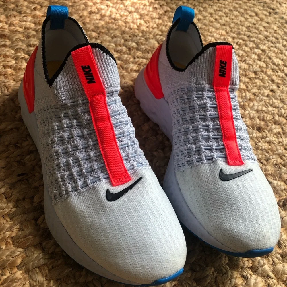 Nike Phantom Flyknit Running Shoe. 2021/22. Size 7.5